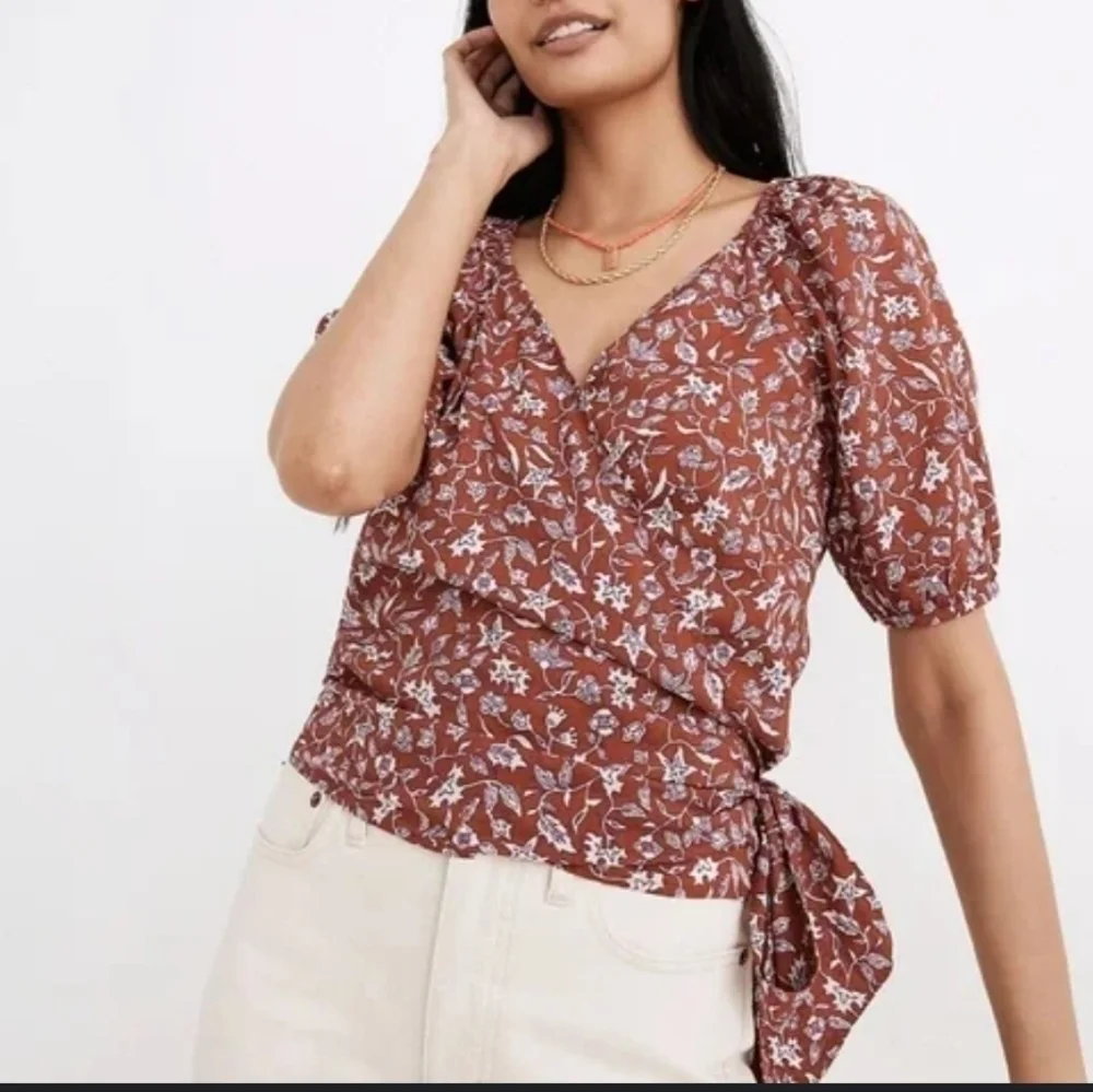 Madewell wrap puff sleeve crop bitk vine